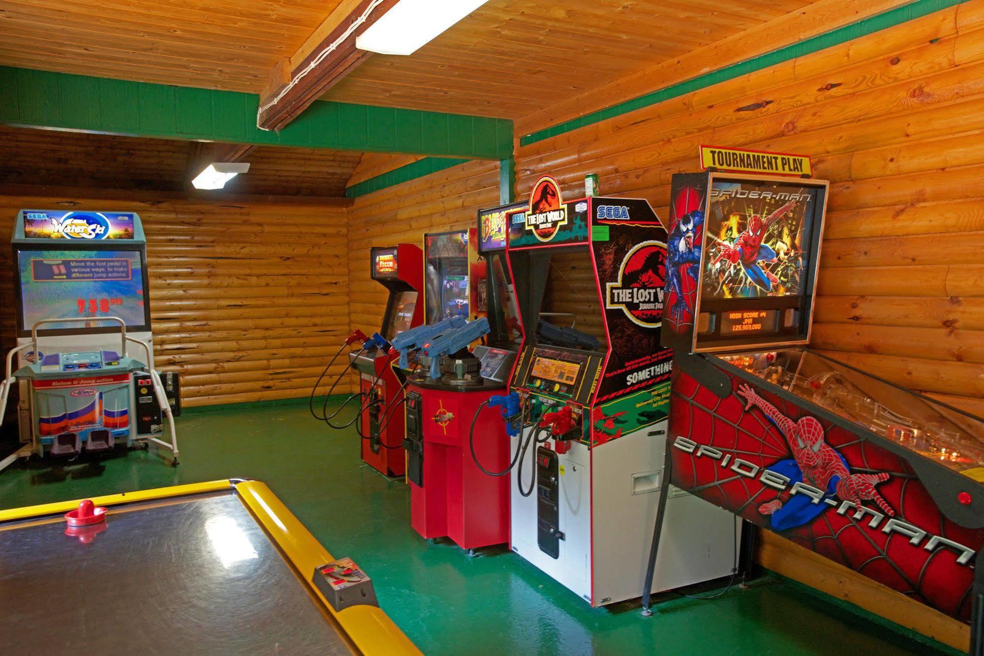 Arrowhead Resort Campground Plainville Екстериор снимка
