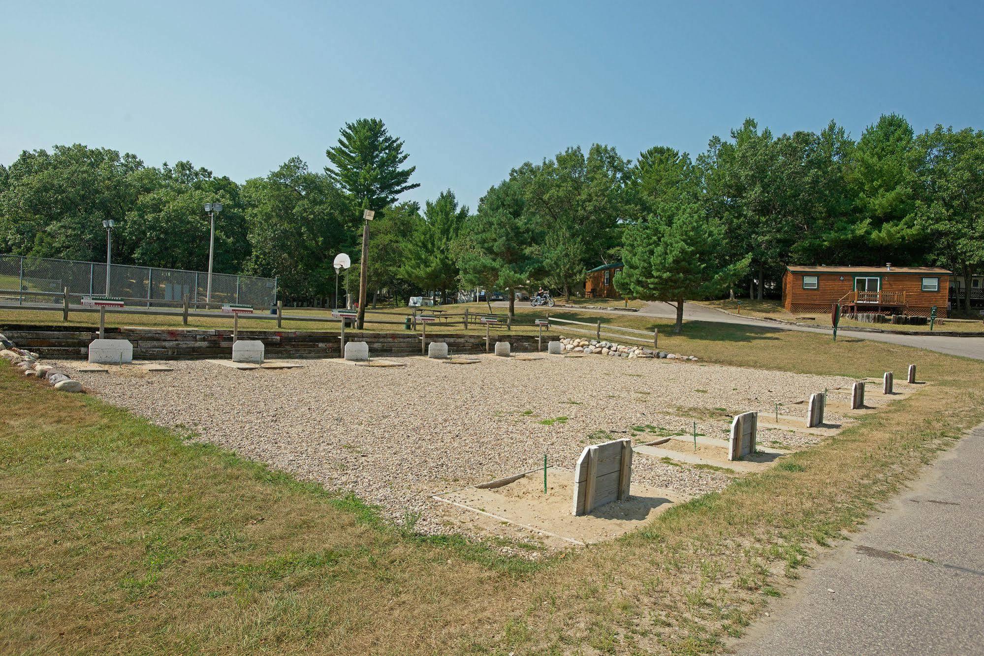 Arrowhead Resort Campground Plainville Екстериор снимка